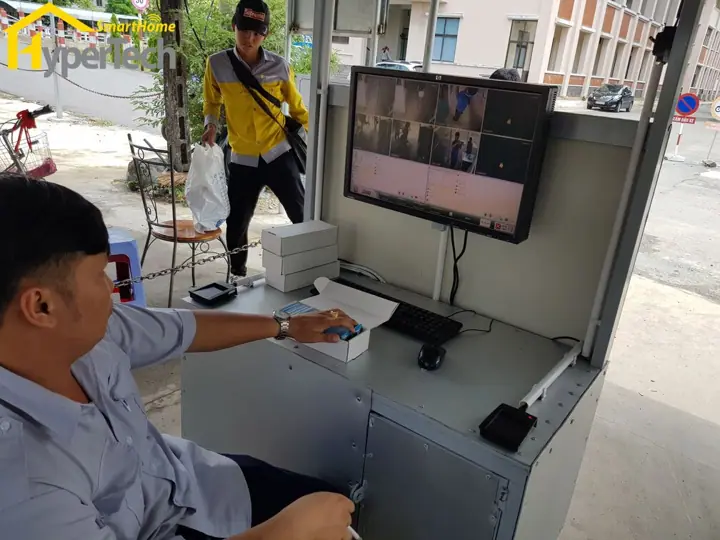 Bãi giữ xe & kiểm soát ra vào