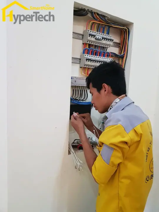 Smart Home biệt thự – chuông hình, công tắc thông minh, camera